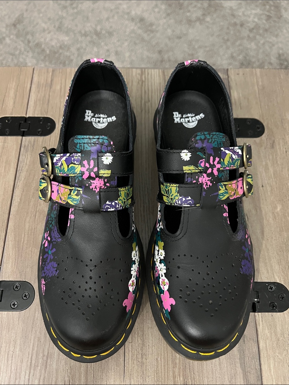 Dr. Martens 8065 Vintage Floral Mary Jane Shoes NWOT size 8